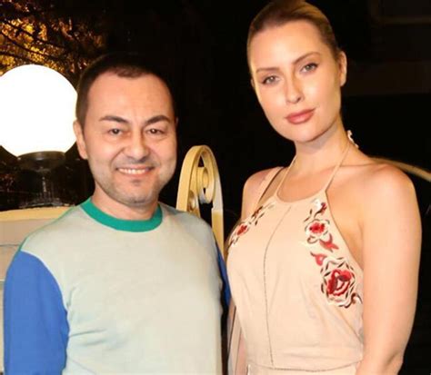 Chloe Loughnan'ın yeni sevgilisi ile küçüklükten beri tanıştığı 